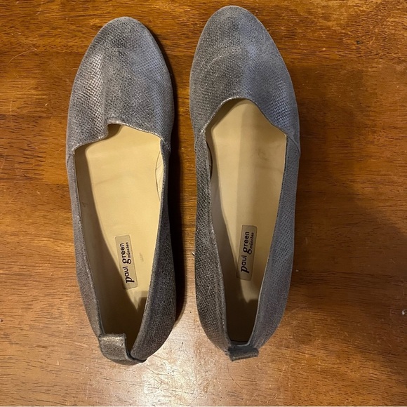 PAUL GREEN ~ Perry Flat in Gold Metallic Perforated Leather - Picture 3 of 8